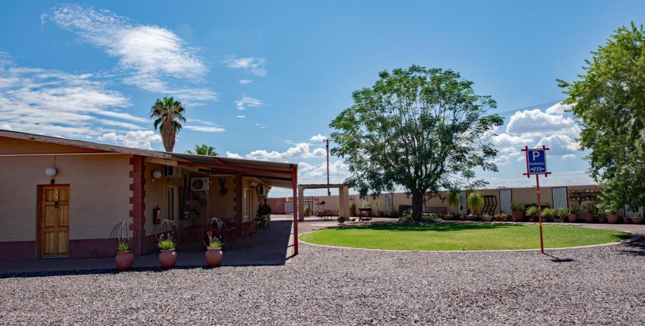 Vila Bastion Farmyard Mariental Exteriér fotografie