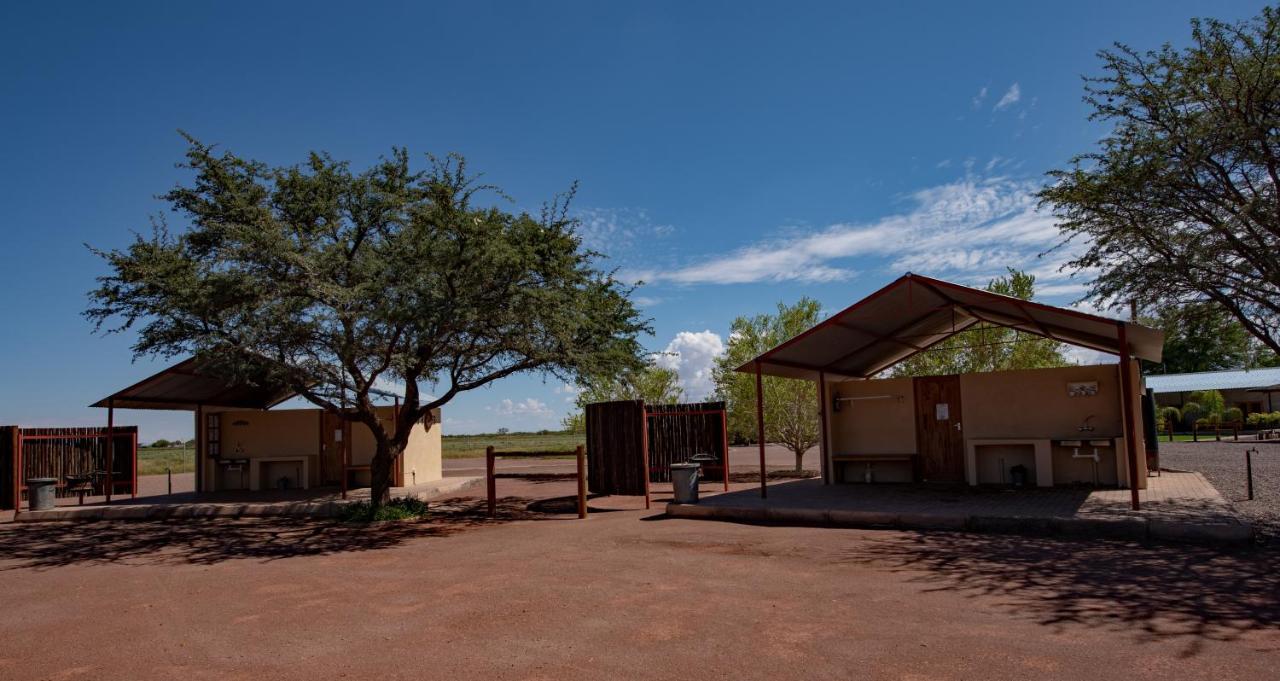 Vila Bastion Farmyard Mariental Exteriér fotografie