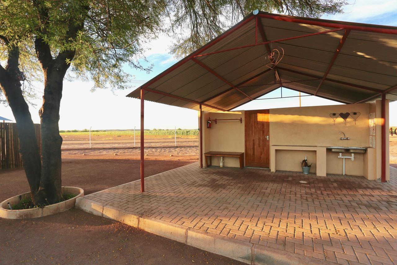 Vila Bastion Farmyard Mariental Exteriér fotografie